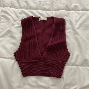 Aritzia babaton crop top